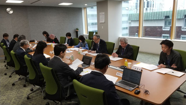 番組審議会の様子(写真)