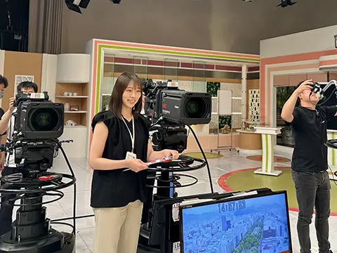 総合ビジネス局営業部「取材の立ち合い（スタジオ／ロケ）」の様子