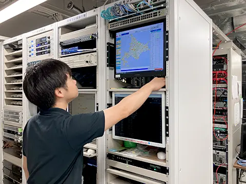 技術局技術部「社内作業」の様子