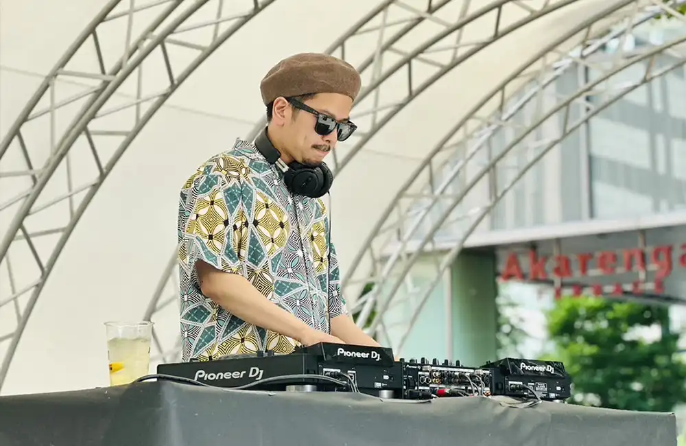 DJ REI KAJIWARA(写真)