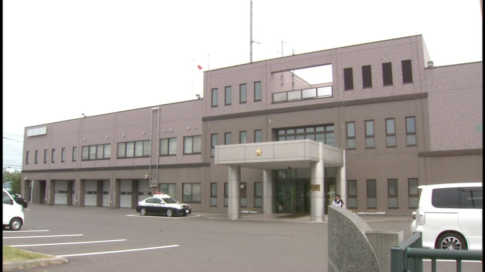 公務執行妨害の疑いで自称63歳の男を逮捕した中標津警察署
