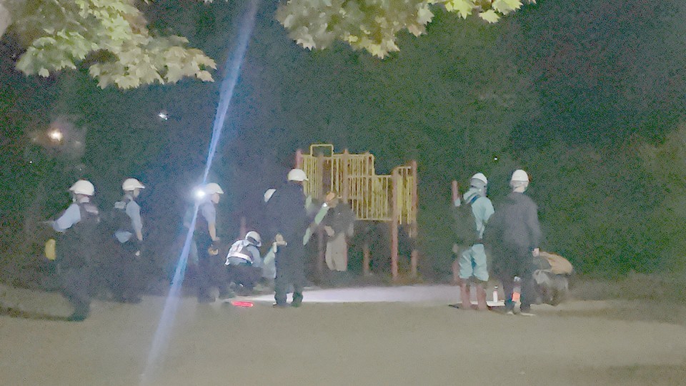 男性がヒグマに襲われた公園（札幌市西区・26日）