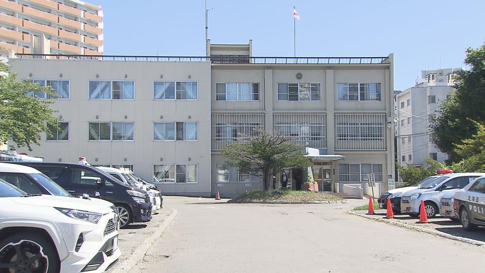 傷害容疑で78歳の男を逮捕した札幌白石警察署