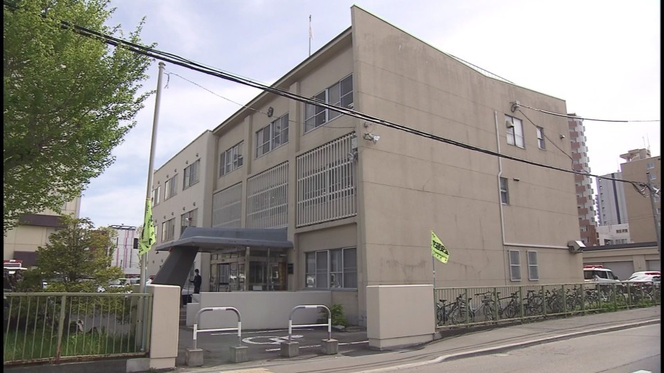 窃盗の疑いで49歳の女を逮捕した札幌白石警察署