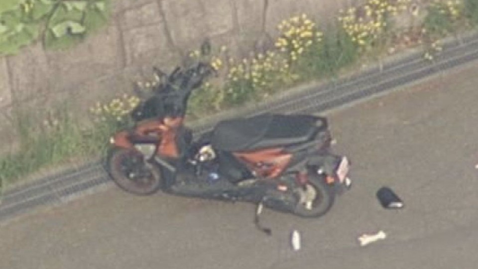 衝突したオートバイ(29日・北海道千歳市)