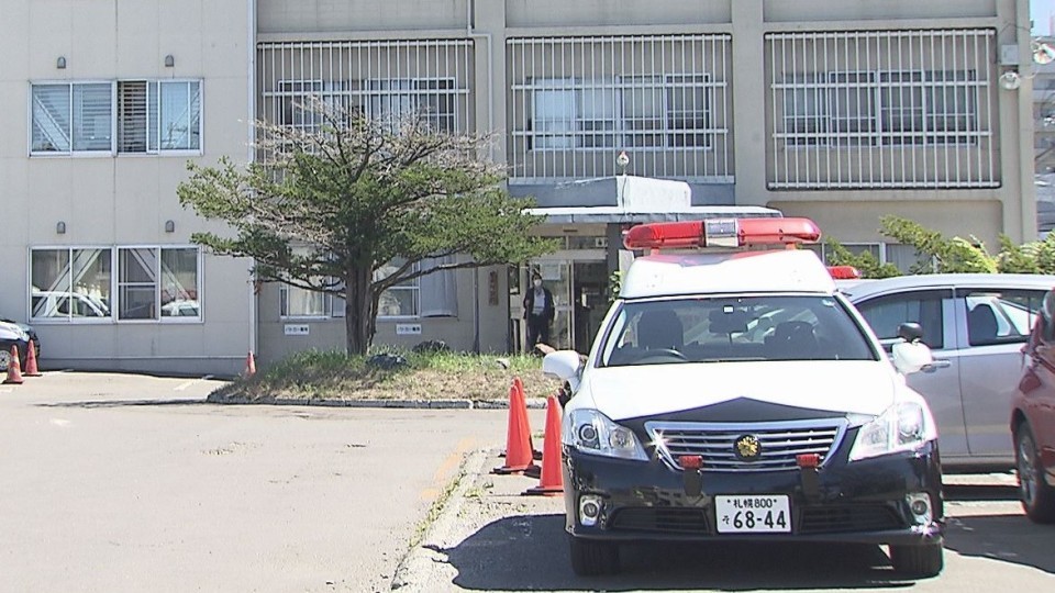 傷害容疑で大上文彦容疑者を逮捕した札幌白石警察署