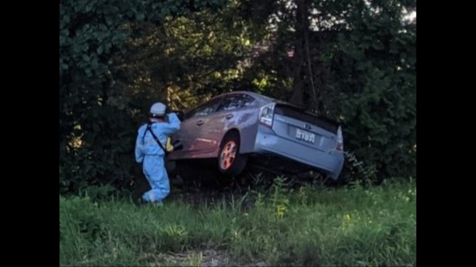 男が運転していた車(視聴者提供)