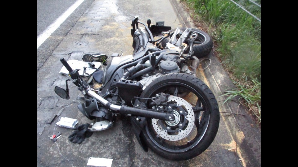 衝突した大型バイク(提供:北海道警察)