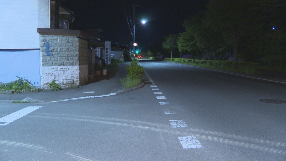 事故現場(23日夜 北海道苫小牧市)