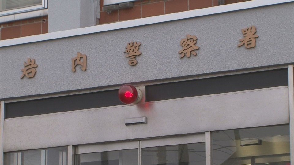 窃盗の疑いで団体職員の男(60)を逮捕した岩内警察署