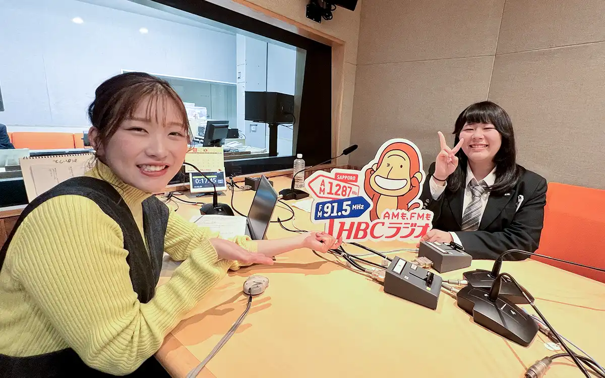 大川倫那さんインタビューの様子（写真）