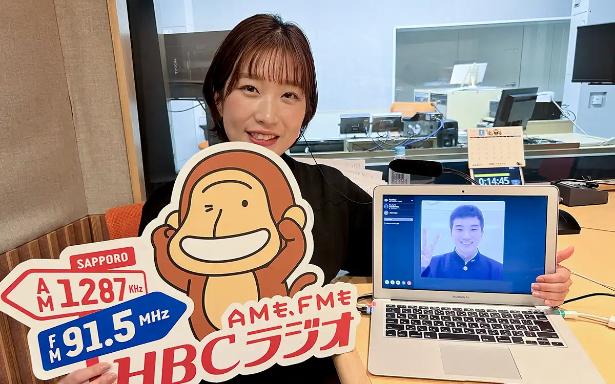 永井晴稀さんインタビューの様子（写真）