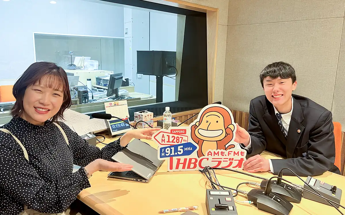 山崎貴信さんインタビューの様子（写真）