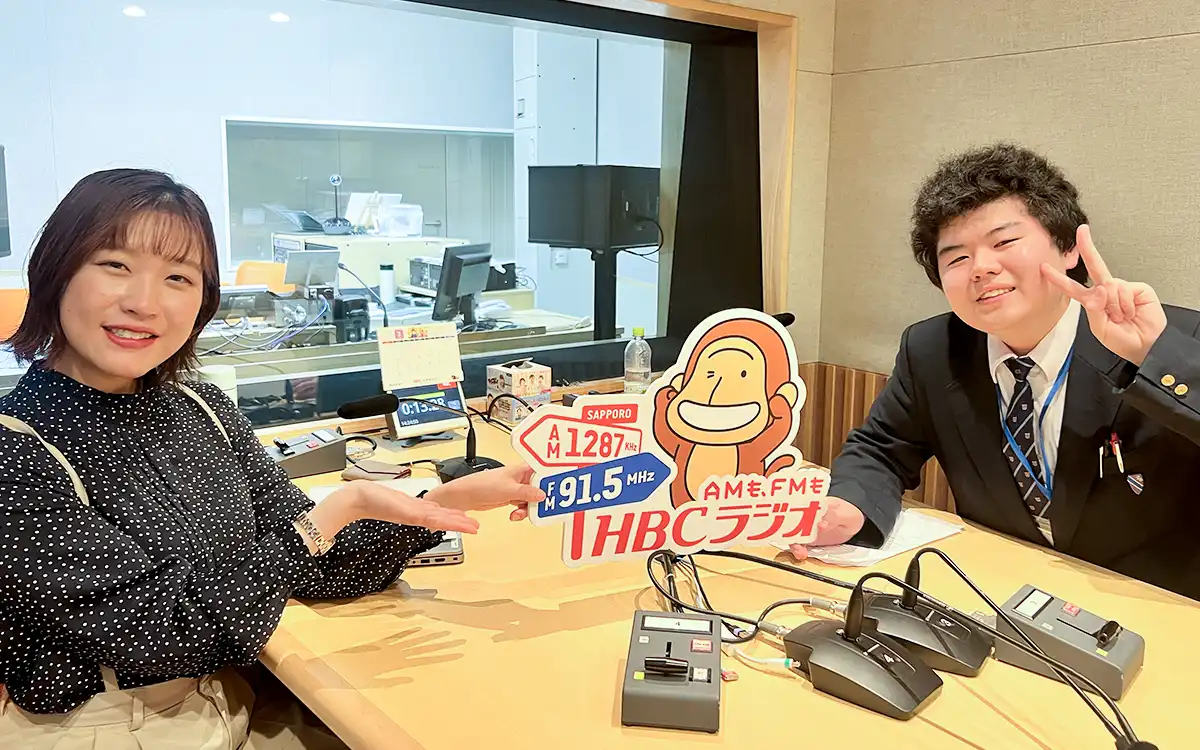 奈良岡十真さんインタビューの様子（写真）