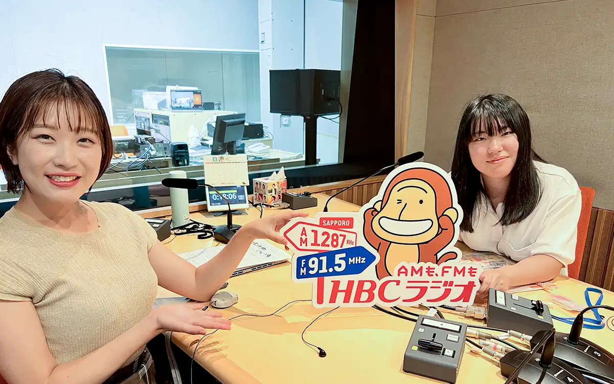 長紗英里さんインタビューの様子（写真）