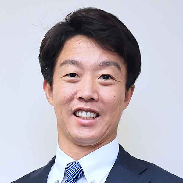 鶴岡 慎也さんの写真