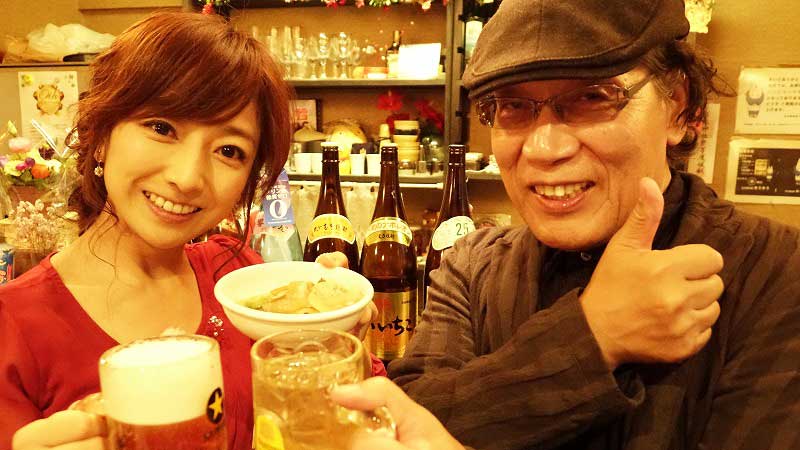 立ち飲みバルで乾杯！(写真)